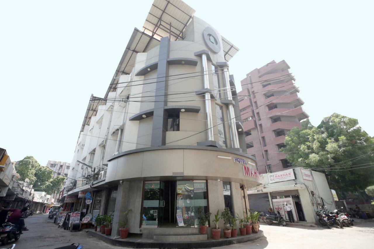 호텔 루드라 마할 아흐메다바드 외부 사진